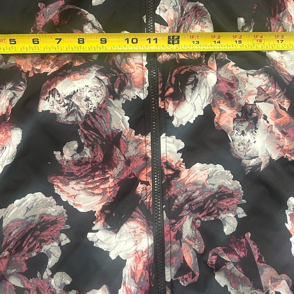 PINK Victoria's Secret Black and Pink Bomber Jacket - Picture 10 of 12